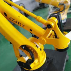 Industrial robot arm for palletizing system