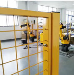Safety fence for robotic palletizing system