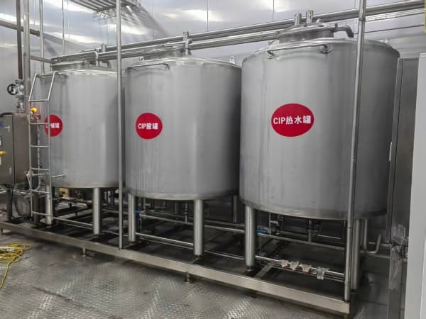 500 kg/h Mango Juice Production Line in Uganda 4 SUS316 CIP cleaning system for mango beverage production