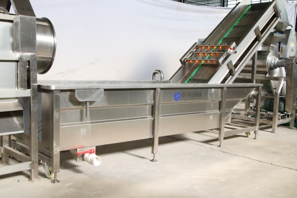 Bubble washing machine for fresh banana processing